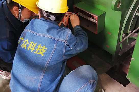 廣眾電動(dòng)機(jī)軸承溫度振動(dòng)監(jiān)測(cè)裝置 具備語(yǔ)音報(bào)警功能